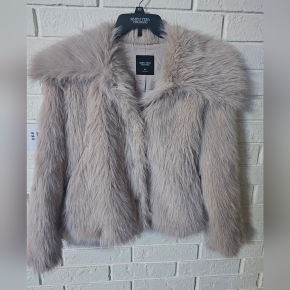 Vera Wang Faux Fur Plush Cropped Coat - Picture 2 of 6